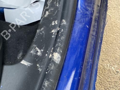 gummiliste-renault-megane-iv-hatchback-b9amn_-2015-32764382 main image