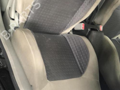 Used Left front seat NISSAN X-TRAIL I (T30) 2.2 Di 4x4 (114 hp) 19905641
