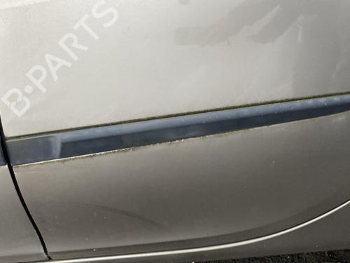 Used Door moulding trim RENAULT CLIO III Grandtour (KR0/1_) 1.5 dCi (KR0F) (86 hp) 30359765