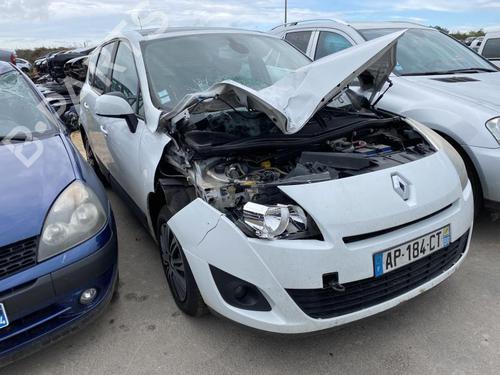 Rear center seatbelt RENAULT SCÉNIC III (JZ0/1_) 1.5 dCi | BP22110171I27 