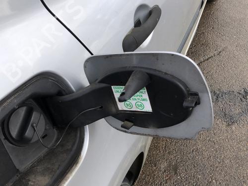 Fuel flap RENAULT CLIO III (BR0/1, CR0/1) 1.4 16V | BP20174300C131 