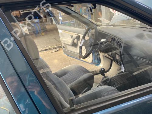 Used Front right door window Front right door window 38269451 38269451