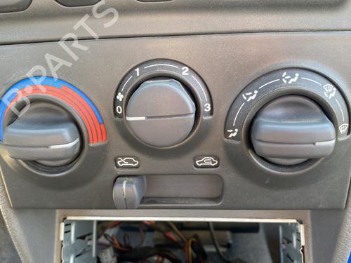 Climate control FIAT PUNTO (176_) 60 1.2 (176AP, 176AR, 176AQ, 176BB) | BP27389711I5