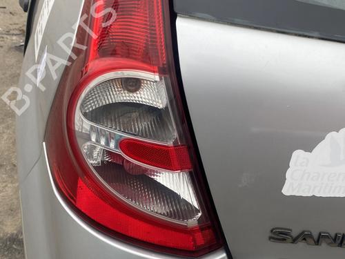 left-taillight-dacia-sandero-2008-29464861 main image