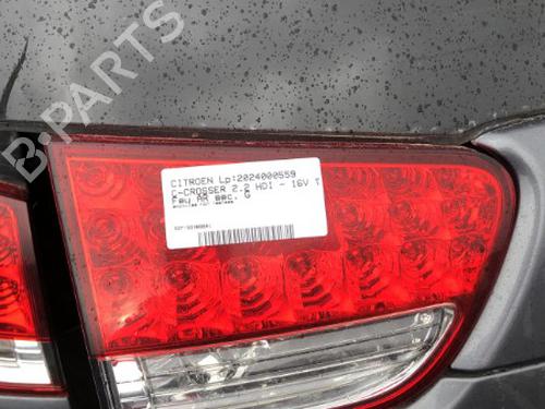 Used Left tailgate light Left tailgate light 19906533 19906533