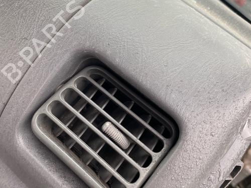 Used Air vent Air vent SUZUKI JIMNY Closed Off-Road Vehicle (SN) 1.3 16V 4WD (SN413, JB33) (80 hp) 39982578 39982578