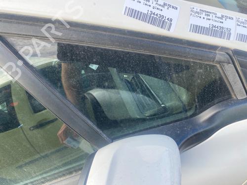 front-right-quarter-glass-peugeot-208-i-ca_-cc_-2012-2013-2014-2015-2016-2017-2018-2019-2020-2021-40027607 main image
