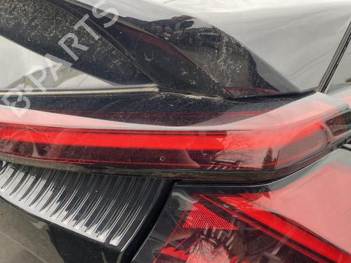 Used Right tailgate light CITROËN C4 III (BA_, BB_, BC_) ë-C4 (BCZKXC, BZCKSC) (136 hp) 29450406