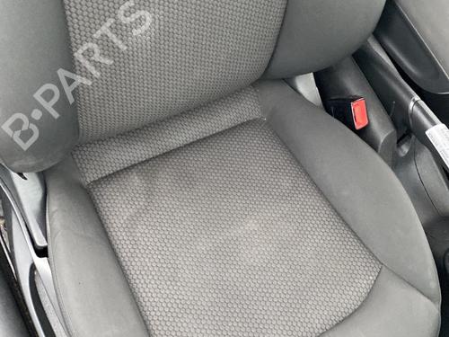 Used Right front seat AUDI A1 (8X1, 8XK) 1.6 TDI (105 hp) 30395889