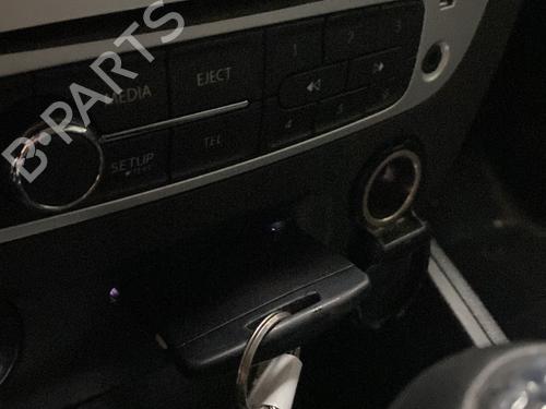 Used Card reader RENAULT MEGANE III Hatchback (BZ0/1_, B3_) 1.5 dCi (BZ09, BZ0D, BZ1W, BZ29, BZ14) (110 hp) 31334460