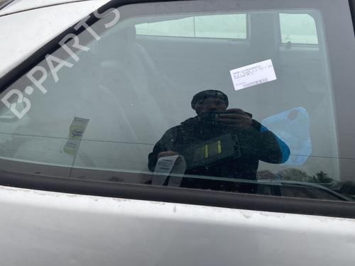 Panel rude bagtil højre Panel rude bagtil højre SAAB 9-3 (YS3D) 2.2 TiD (125 hp) 21081627 21081627