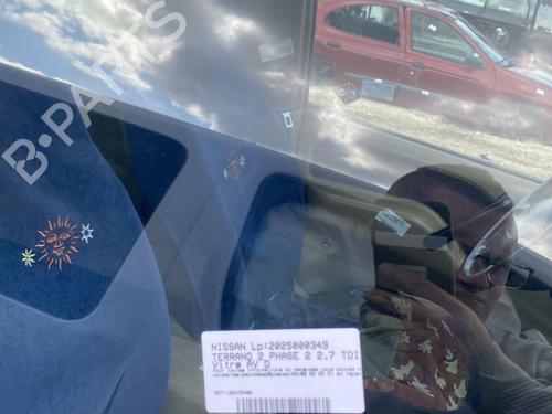 Used Front right door window Front right door window 26154879 26154879