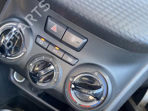 climate-control-peugeot-2008-i-cu_-2013-33554699 main image