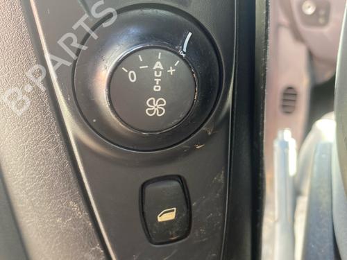 Used Climate control Climate control 39244913 39244913