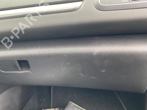 Handskerum RENAULT MEGANE IV Hatchback (B9A/M/N_) 1.5 dCi 110 (B9A3) (110 hp) 25438521