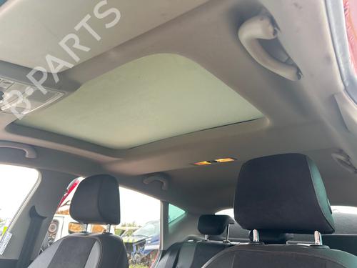 Interiør tag Interiør tag SEAT LEON (5F1) 2.0 TDI (150 hp) 36897697 36897697