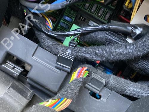 Used Fuse box Fuse box PEUGEOT 508 I (8D_) 2.0 HDi (140 hp) 29829355 29829355