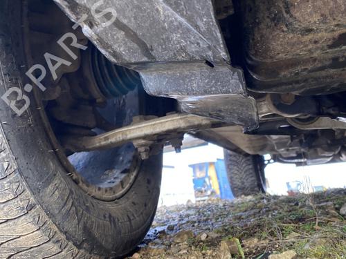 Used Right front steering knuckle NISSAN X-TRAIL I (T30) 2.2 Di 4x4 (114 hp) 31994843