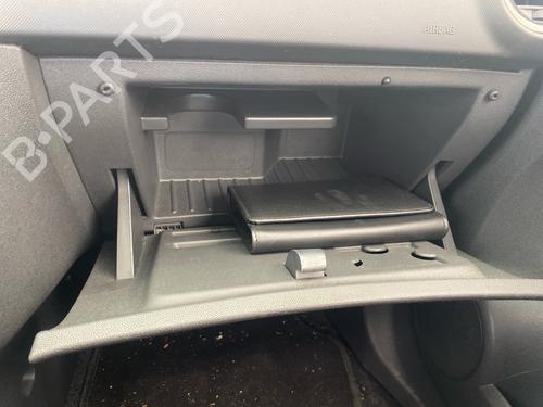 Used Glove box Glove box 37798470 37798470