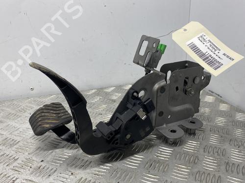 Pedal RENAULT MEGANE IV Hatchback (B9A/M/N_) 1.2 TCe 130 (B9MR) (130 hp) 31707295