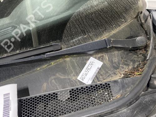 Used Front windshield wiper arm Front windshield wiper arm PEUGEOT 308 SW II (LC_, LJ_, LR_, LX_, L4_) 1.6 BlueHDi 100 (99 hp) 21086738 21086738