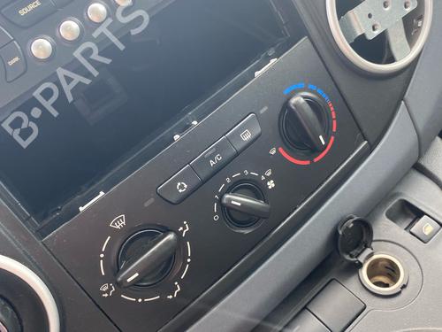 Used Climate control Climate control 37078622 37078622