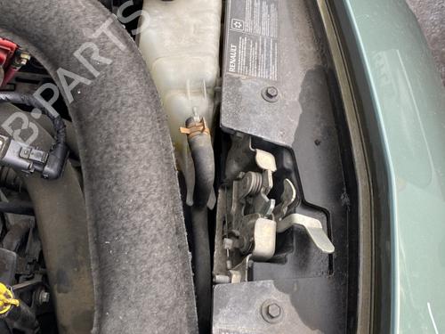 Frontplade/Frontkurv RENAULT CLIO III (BR0/1, CR0/1) 1.5 dCi (BR17, CR17) (86 hp) 30816869