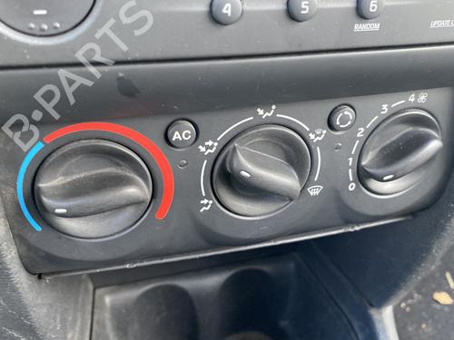 climate-control-renault-clio-ii-bb_-cb_-1998-1999-2000-2001-2002-2003-2004-2005-2006-2007-2008-2009-2010-2011-2012-2013-2014-2015-2016-29490182 main image