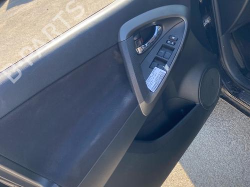Venstre frontpanel Venstre frontpanel TOYOTA RAV 4 III (_A3_) 2.2 D 4WD (ALA30_, ALA30R) (150 hp) 37588591 37588591