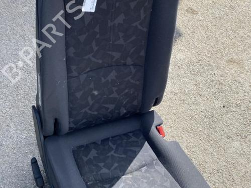 Stoel achter MERCEDES-BENZ VANEO (414) 1.6 (414.700) (82 hp) 22122403