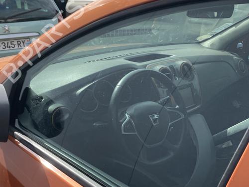 Used Front left door window DACIA SANDERO II 1.5 Blue dCi 95 (B8JL) (95 hp) 28707672
