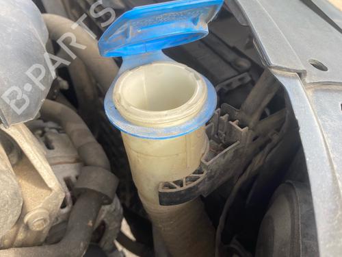 Used Windscreen washer tank Windscreen washer tank 38228544 38228544