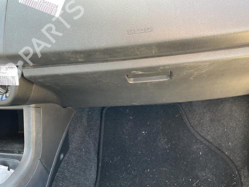 Used Glove box Glove box SUZUKI SWIFT III (MZ, EZ) 1.3 (RS413, ZC11S) (92 hp) 33237814 33237814