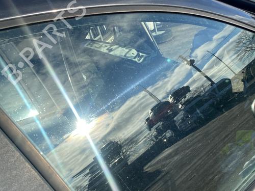 front-right-door-window-renault-clio-iii-br01-cr01-2005-2006-2007-2008-2009-2010-2011-2012-2013-2014-32449120 main image