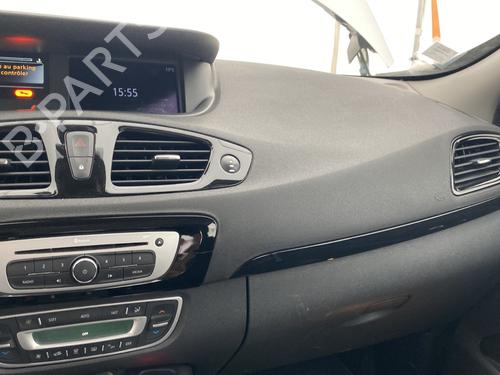 Dashboard RENAULT SCÉNIC III (JZ0/1_) 1.5 dCi (JZ02, JZ0R) (95 hp) 32990724