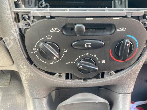 Climate control PEUGEOT 206 Hatchback (2A/C) 1.9 D | BP26933844I5 