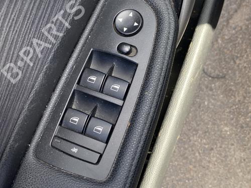 Used Left front window switch BMW 1 (E87) 118 d (143 hp) 28582967