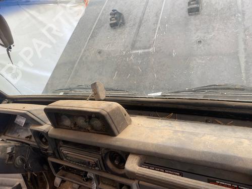 Dashboard TOYOTA LAND CRUISER (_J7_, _JL7_) 2.4 TD (LJ70_, LJ73_, LJ70RV) | BP36073643C46 - Image 2