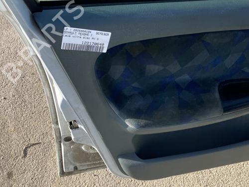 Venstre frontpanel Venstre frontpanel RENAULT MEGANE I (BA0/1_) 2.0 i (BA0G) (114 hp) 32734262 32734262