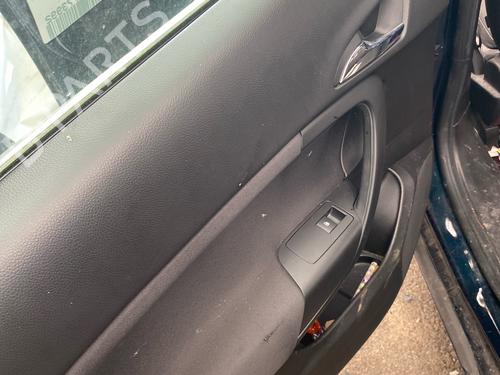 Venstre bakpanel Venstre bakpanel OPEL INSIGNIA A (G09) 2.0 Turbo (68) (250 hp) 37078458 37078458