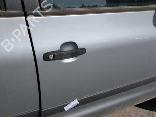 Used Right front door Right front door 33848771 33848771