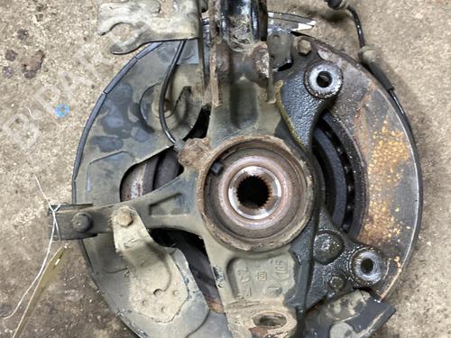 Used Left front steering knuckle PEUGEOT 308 SW II (LC_, LJ_, LR_, LX_, L4_) 1.2 THP 130 (131 hp) 23785751