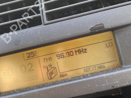 Used Radio Radio CITROËN C4 I (LC_) 1.6 HDi (109 hp) 32861481 32861481