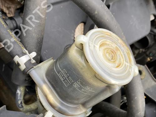 Used Power steering reservoir Power steering reservoir TOYOTA RAV 4 II (_A2_) 2.0 D 4WD (CLA20_, CLA21_, CLA20R, CLA21R) (116 hp) 33177923 33177923