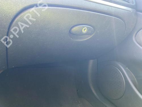 Used Glove box Glove box 37868993 37868993