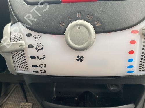 climate-control-citroen-c1-pm_-pn_-2005-2006-2007-2008-2009-2010-2011-2012-2013-2014-24538452 main image