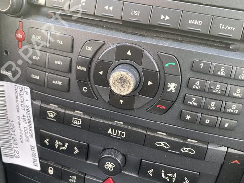Used Radio Radio PEUGEOT 407 Coupe (6C_) 2.7 HDi (204 hp) 31977613 31977613