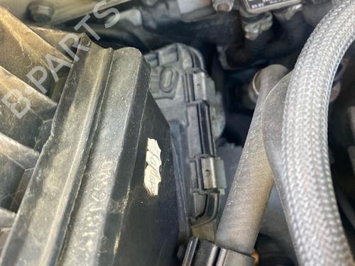 Used Throttle body Throttle body 37156855 37156855
