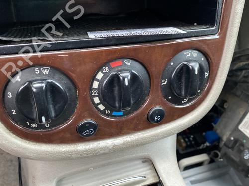 Used Climate control Climate control MERCEDES-BENZ A-CLASS (W168) A 170 CDI (168.009, 168.109) (95 hp) 30061869 30061869