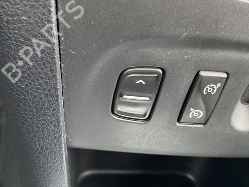 Used Left front window switch Left front window switch DACIA SANDERO II 1.2 (75 hp) 26409976 26409976